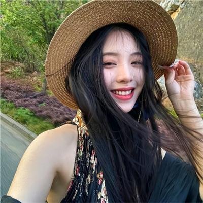 色肉毒蝎女